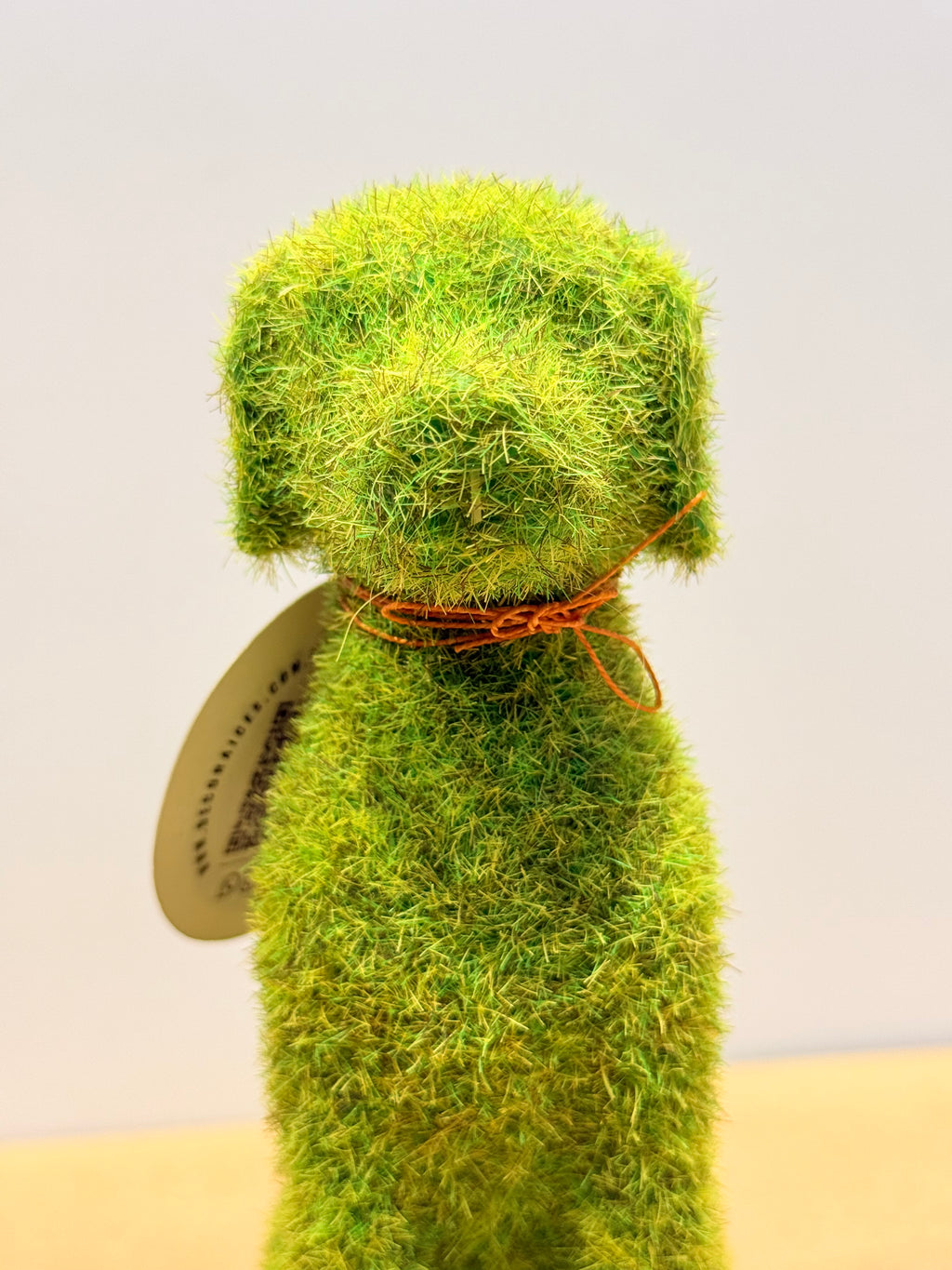 Perro de la protección + base