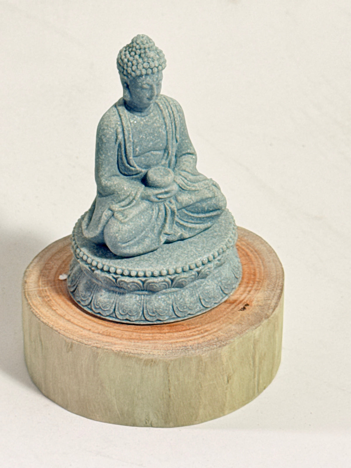 Buda meditando