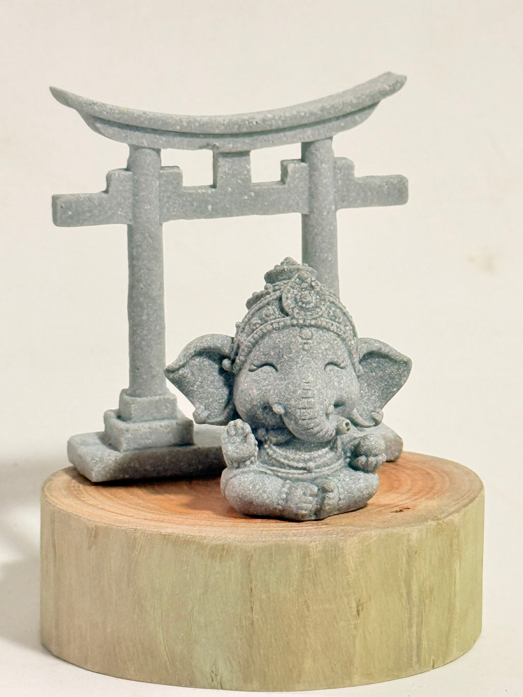 Ganesha resina + Torre tori + rodaja madera